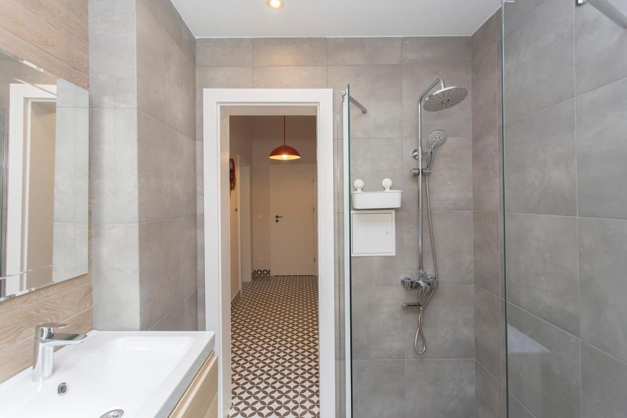 Sunny And Modern 1Bdr Apartment In The Center Sofia Exterior photo