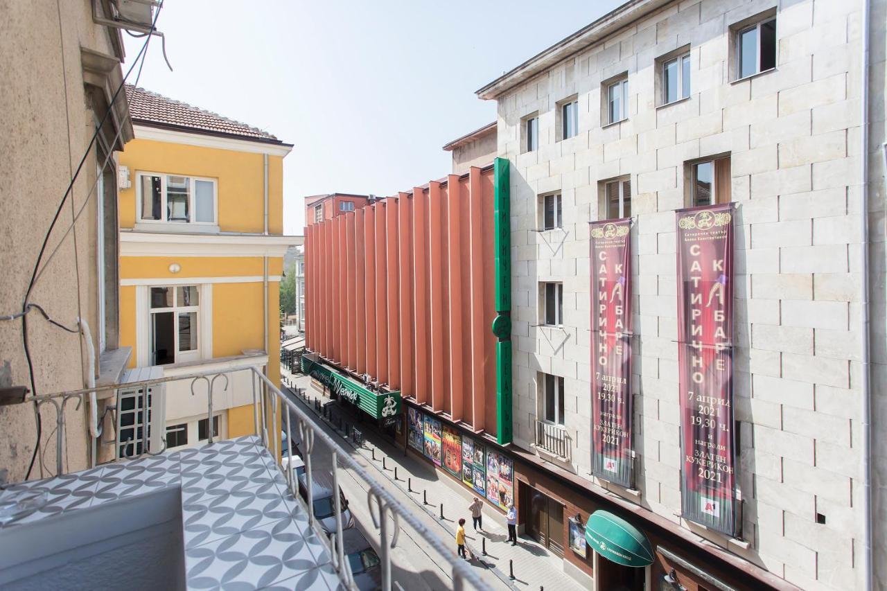Sunny And Modern 1Bdr Apartment In The Center Sofia Exterior photo